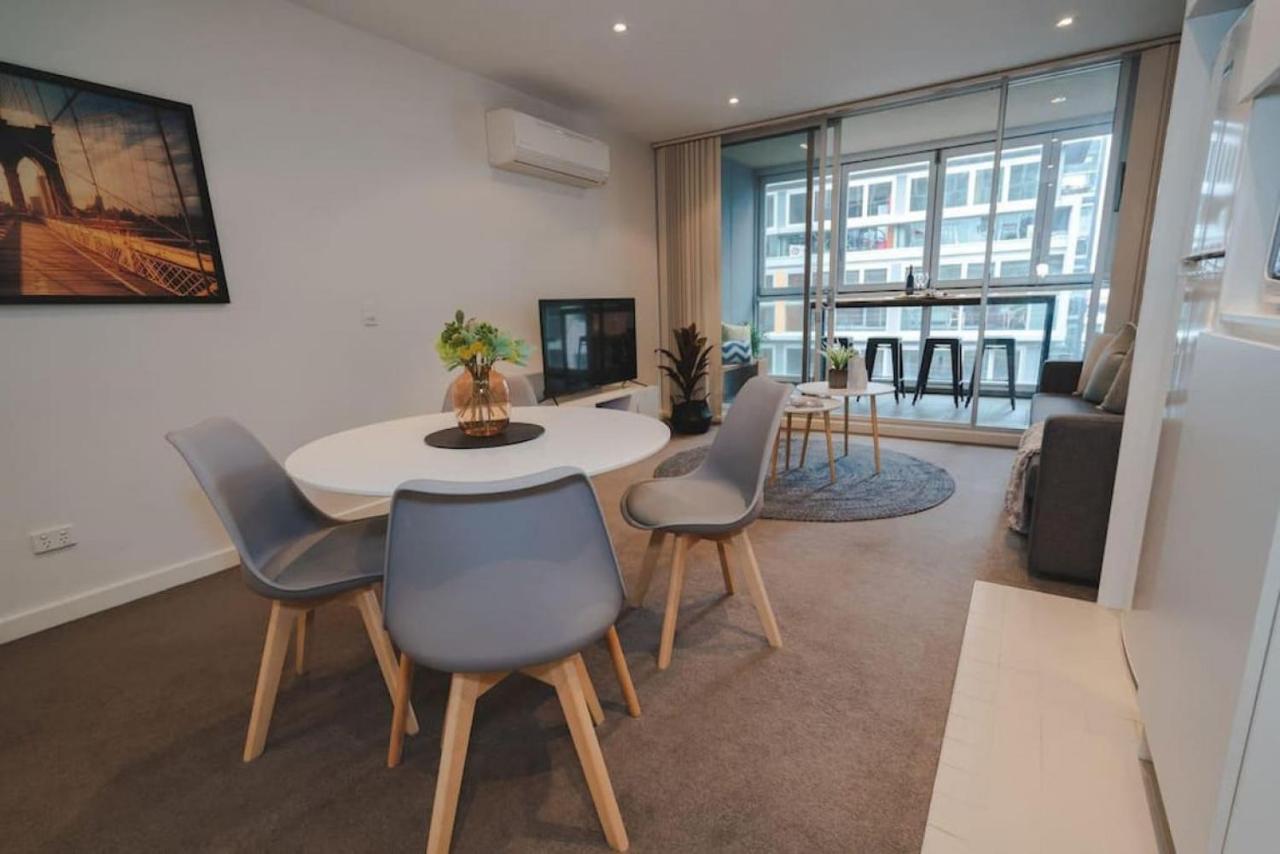Infinity On Morphett Apartment *