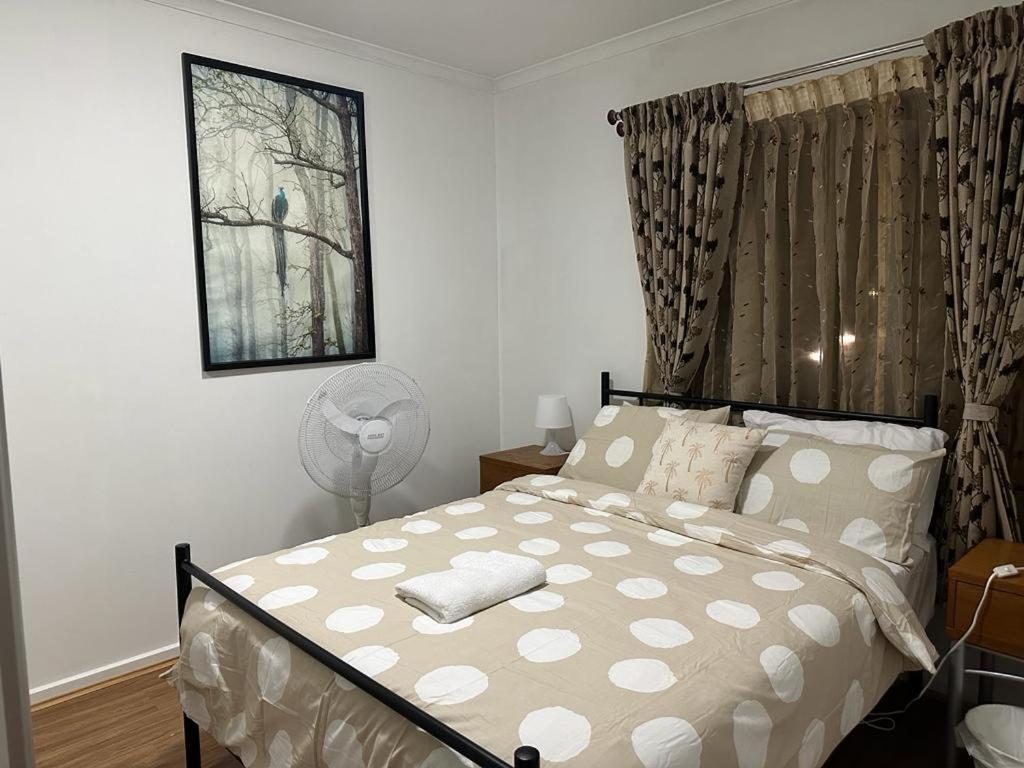 City - Free Parking, 3 Bedrooms And 2 Bathrooms Apartment Adelaide