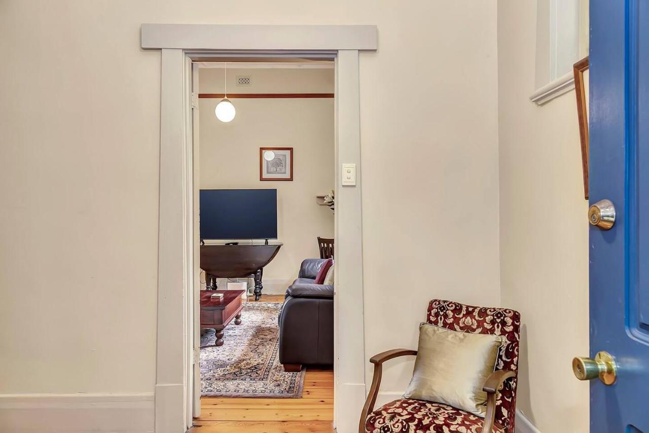 Holiday home 'the Nook' Peaceful Toorak Gardens Retro Adelaide