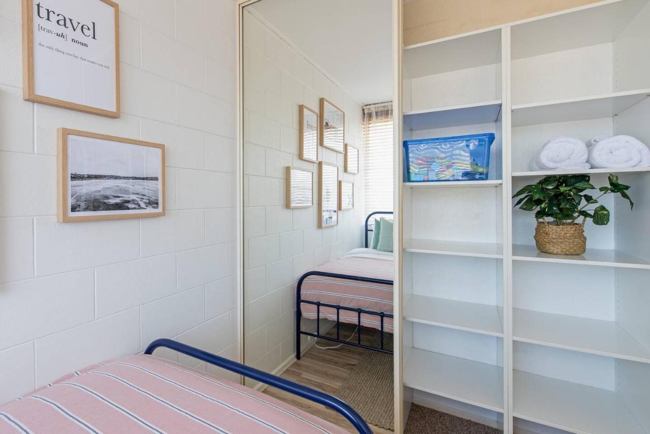 Scandi Breeze Minutes From Glenelg Apartment