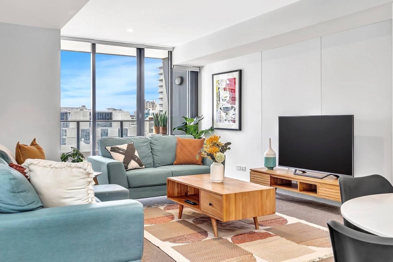 Apartment 'adelaide Azure' Scenic Cbd Living With Rooftop Pool