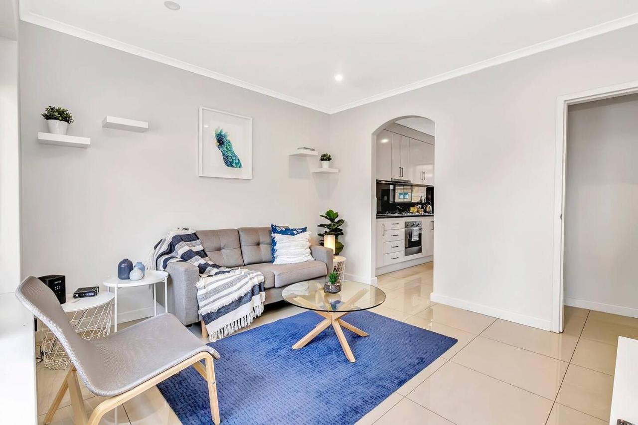 Coastal Comfort With A Pool Opposite Henley Apartment Adelaide