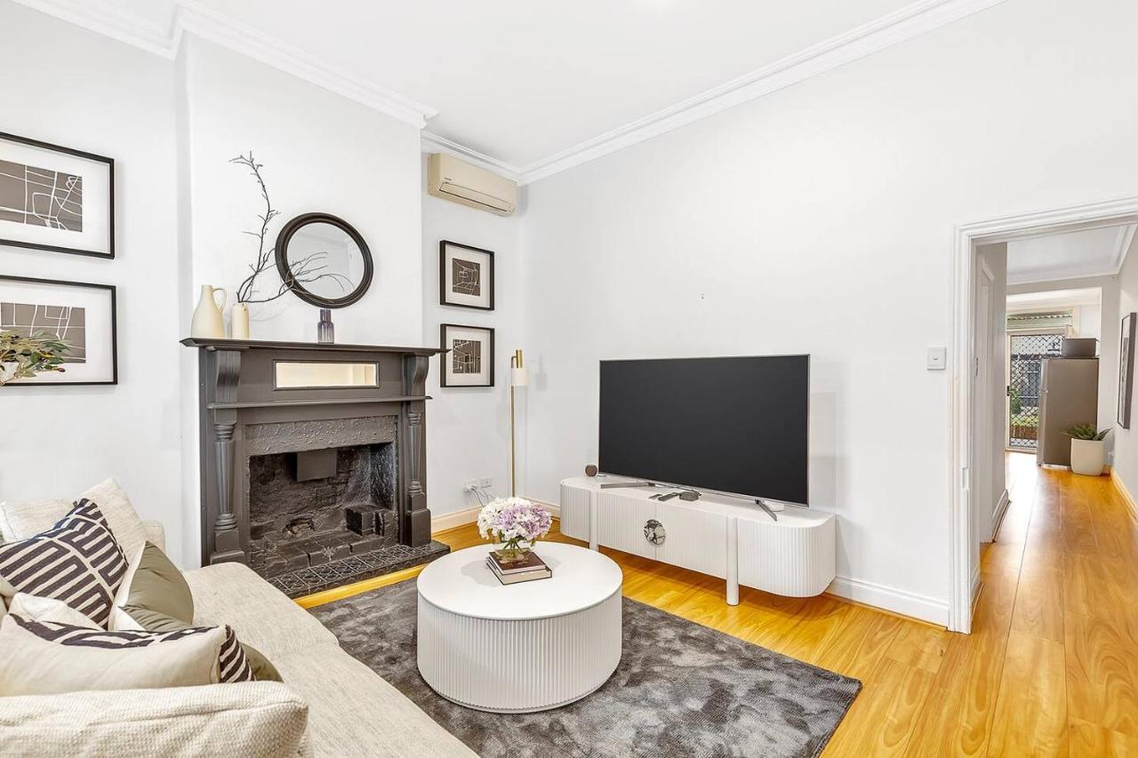 Main Street Terrace - An Elegant Urban Escape Holiday home *