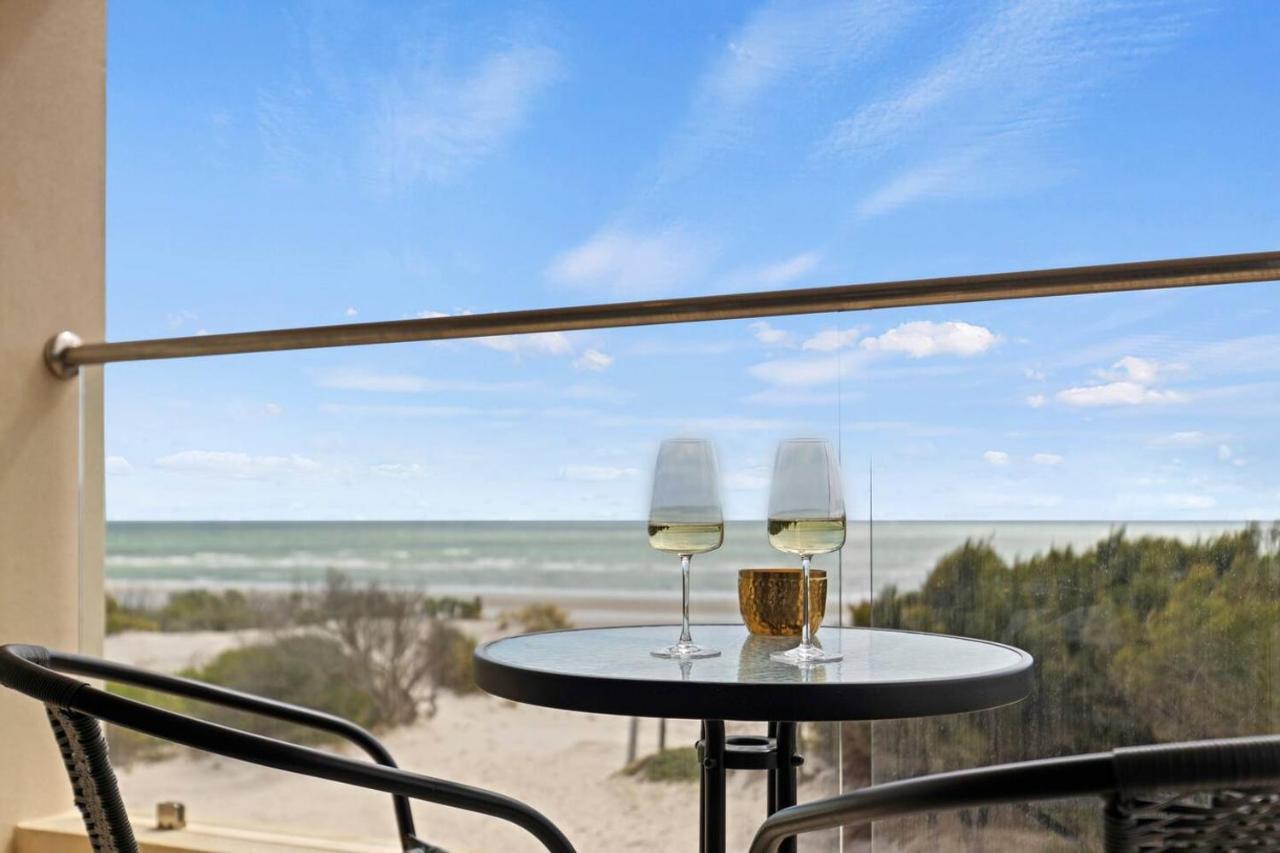 Beachside Beauty - Iconic Beachfront Panorama Holiday home *