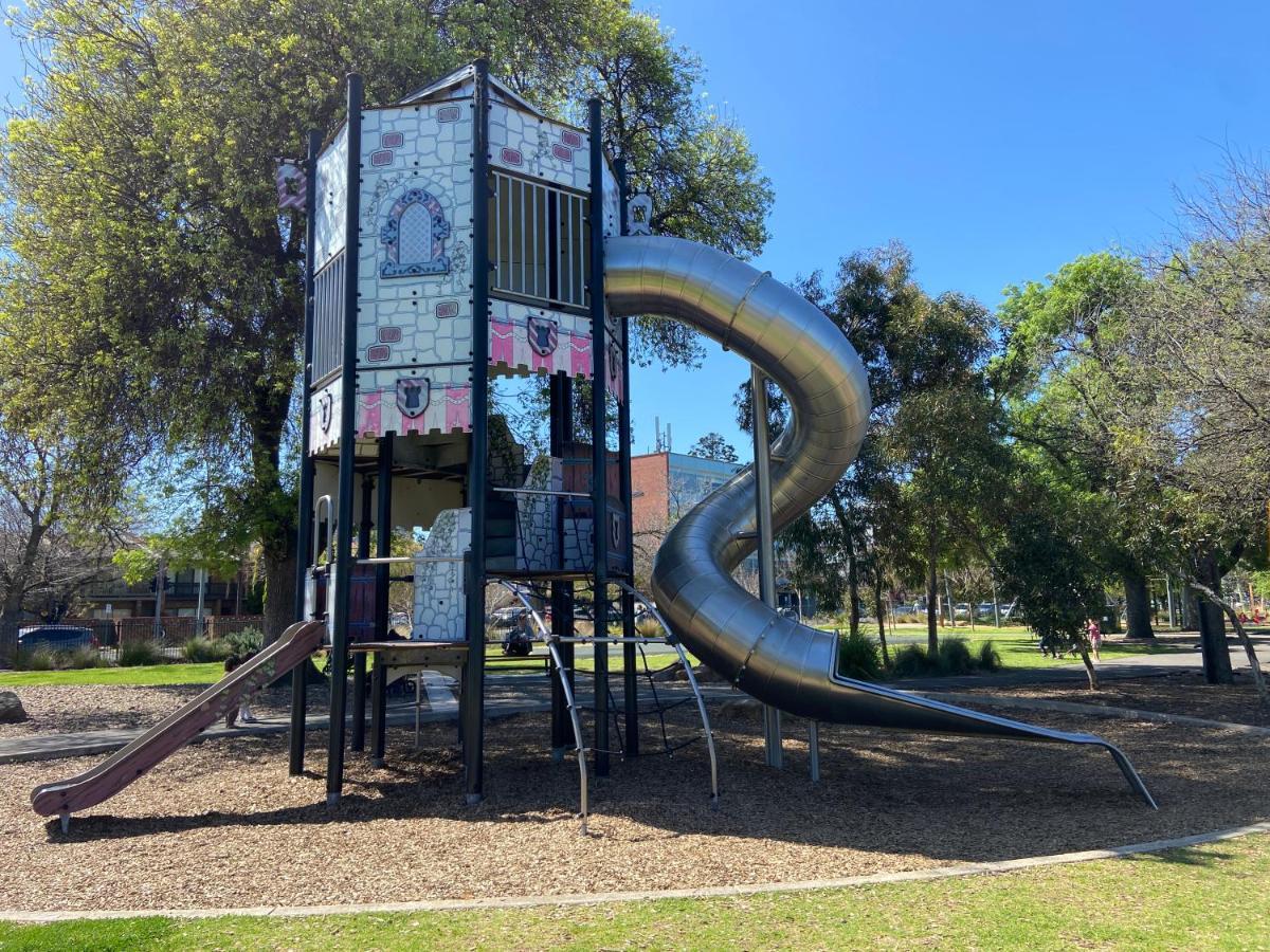 Cbd Bluebird Adelaide