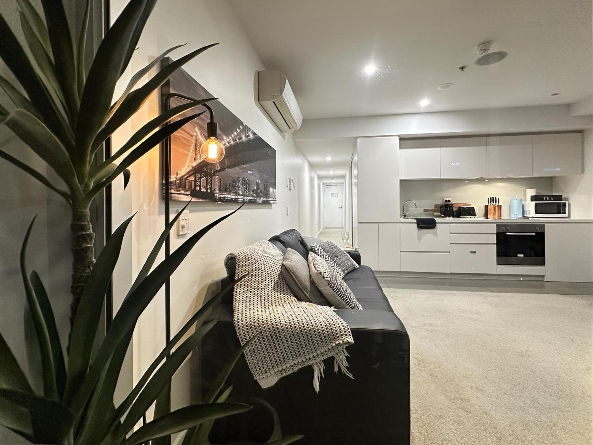 Cbd Sky View Apartment