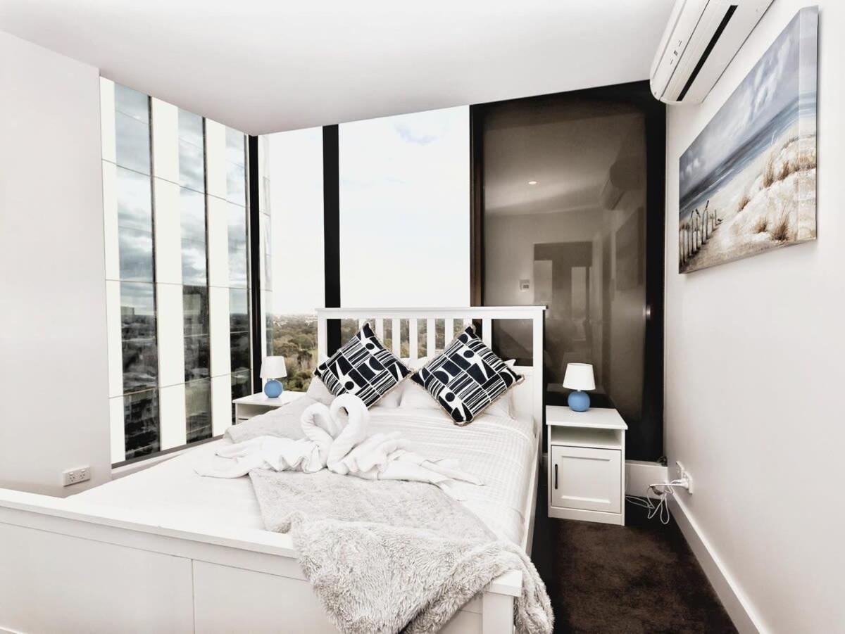 Apartment Iconic On Vue With Free Parking Pool Gym Cbd