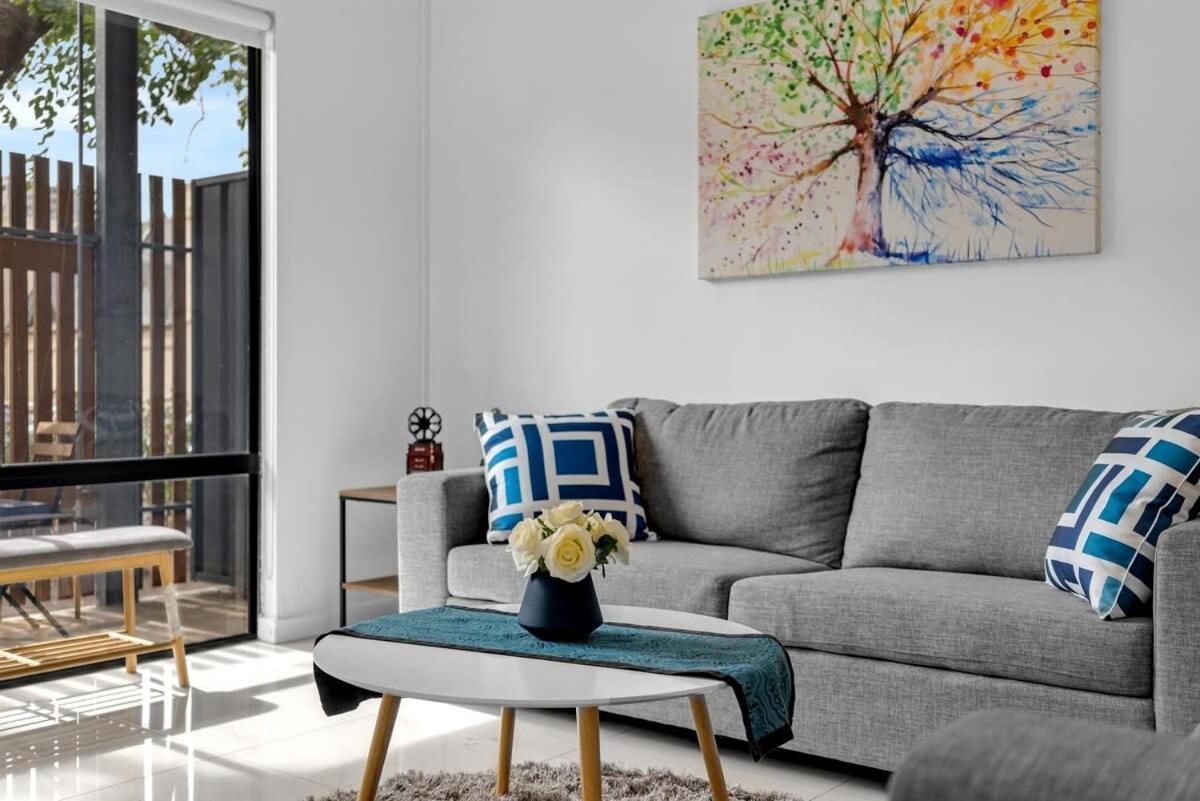 2br Townhouse Cbd Chinatown Free Wifi Freeparking *