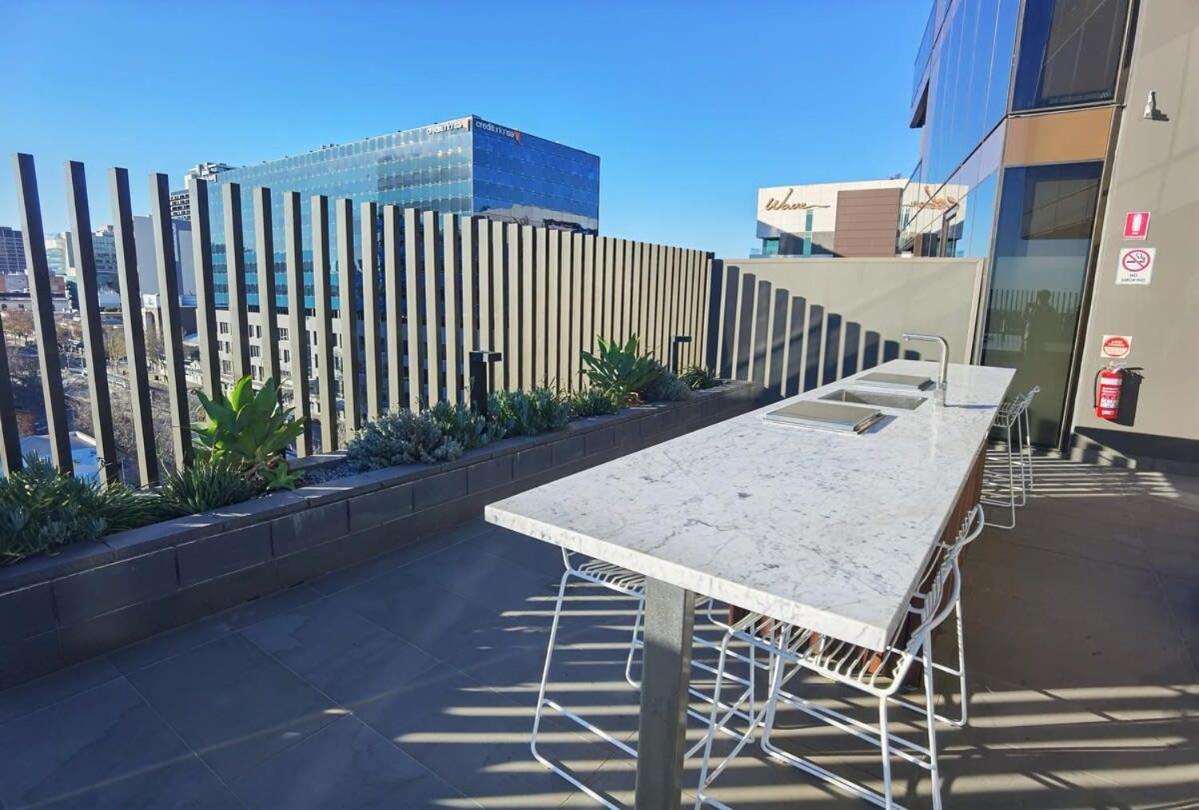 Iconic On Vue With Free Parking Pool Gym Cbd