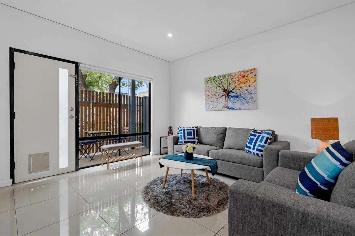 Holiday home 2br Townhouse Cbd Chinatown Free Wifi Freeparking