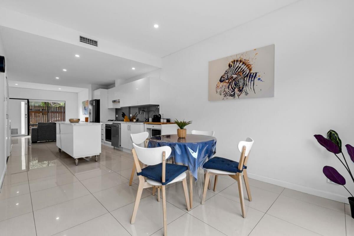 Holiday home 2br Townhouse Cbd Chinatown Free Wifi Freeparking