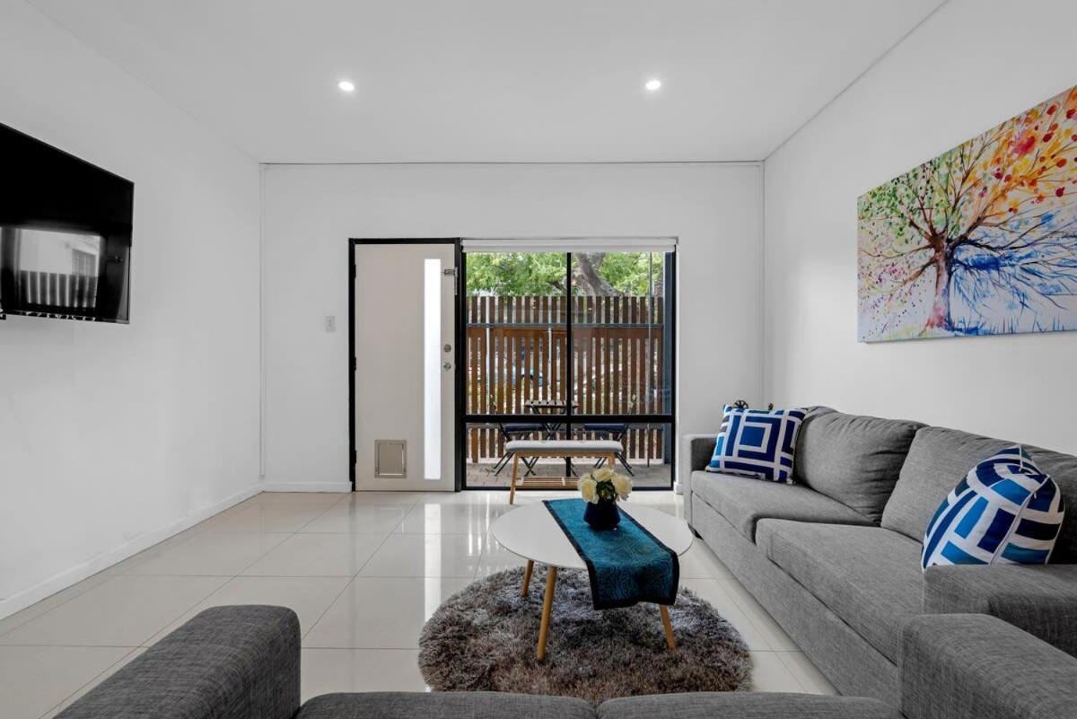 Holiday home 2br Townhouse Cbd Chinatown Free Wifi Freeparking