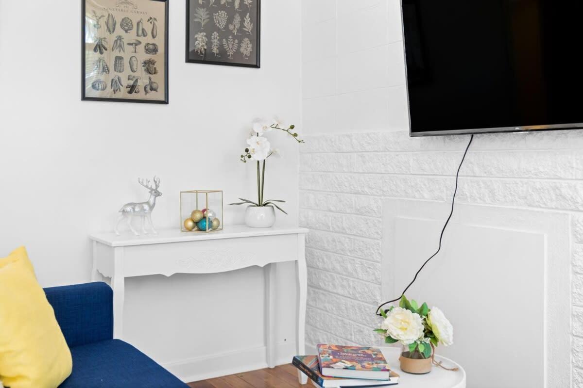 Renovated 1br Unit Cbd Parking Wi-fi South Tce *