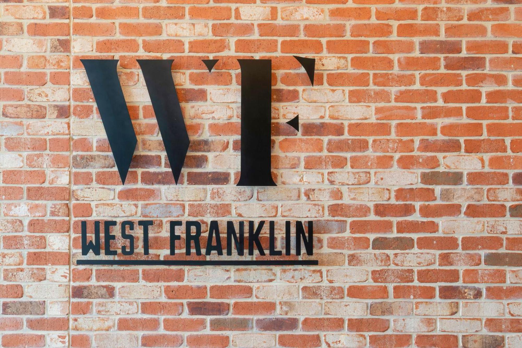 Frank & Franki @ West Franklin Apartment