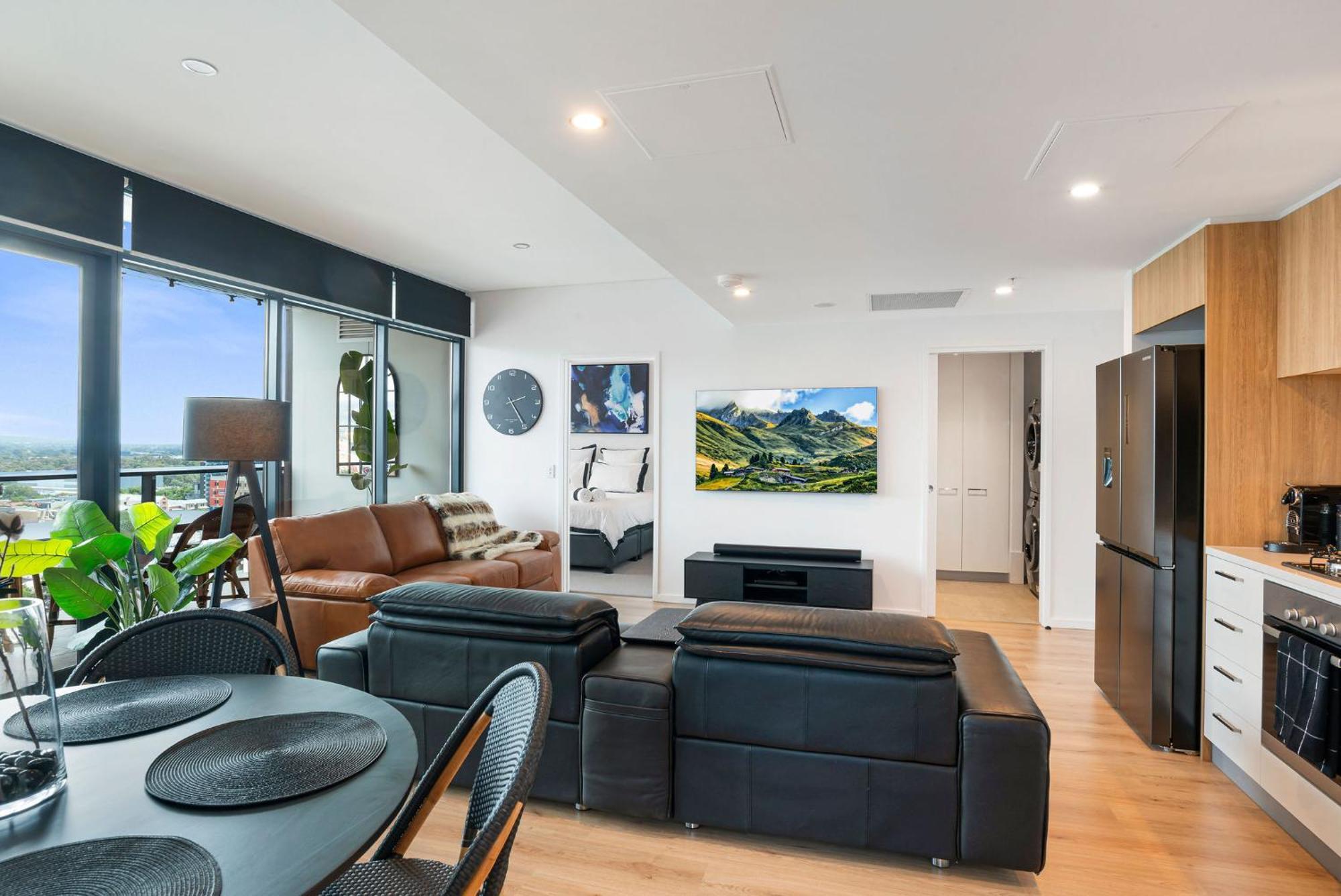 Apartment Frank & Franki @ West Franklin Adelaide