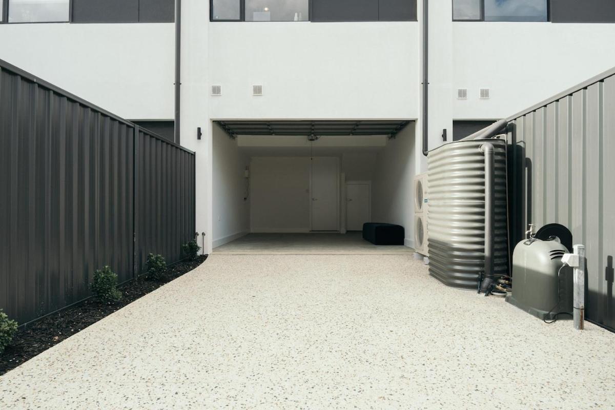 Holiday home Lusso - Rooftop Views 3br 3bth 4 Level Townhouse Adelaide