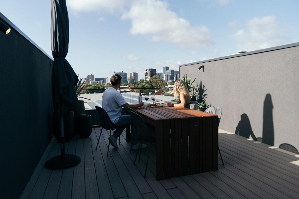 Lusso - Rooftop Views 3br 3bth 4 Level Townhouse * Adelaide