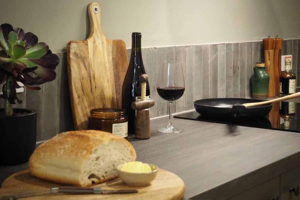 Apartment Charlie On Charlick - Fully Renovated 1br