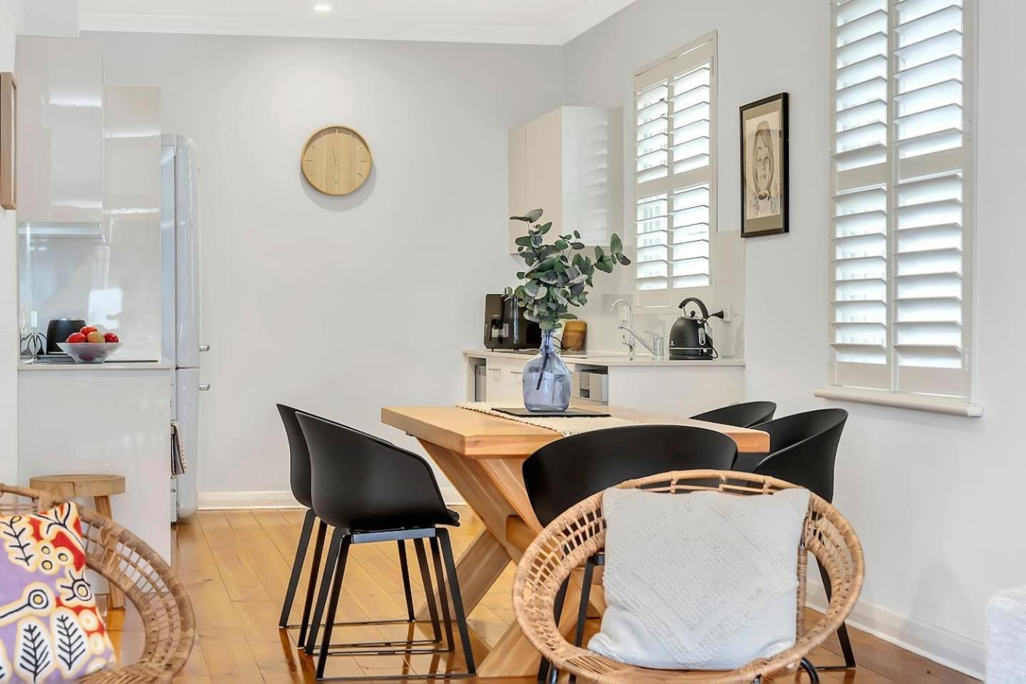 Gladstone Gardens - Family Comfort In North Brighton Holiday home *