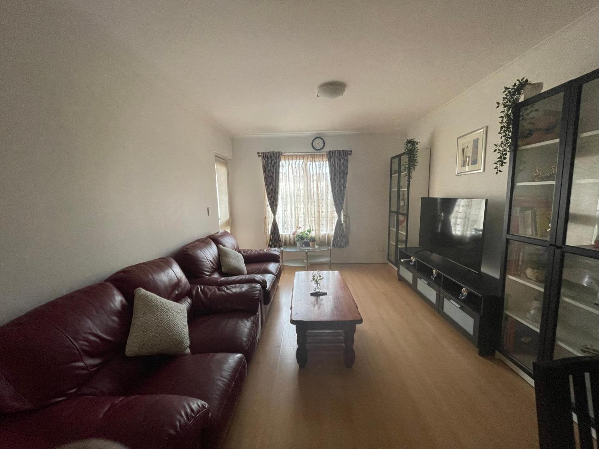 City - Free Parking, 3 Bedrooms And 2 Bathrooms Apartment