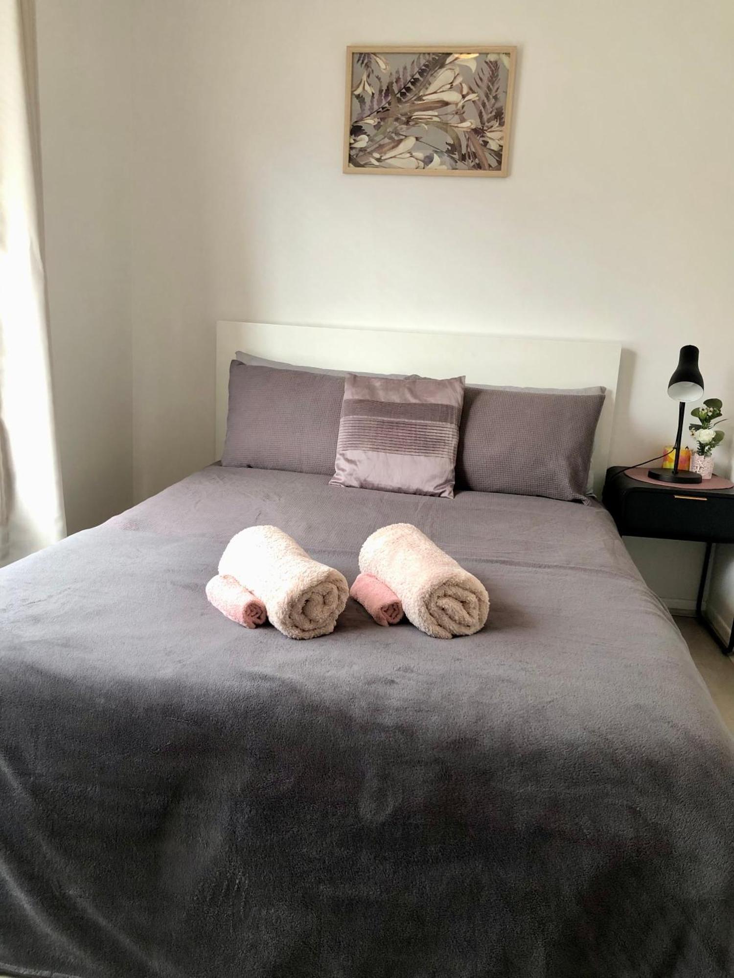 Cosy 2-bedroom In Tree-lined Highgate With Free Parking, Wi-fi, Workspace & Netflix * Adelaide
