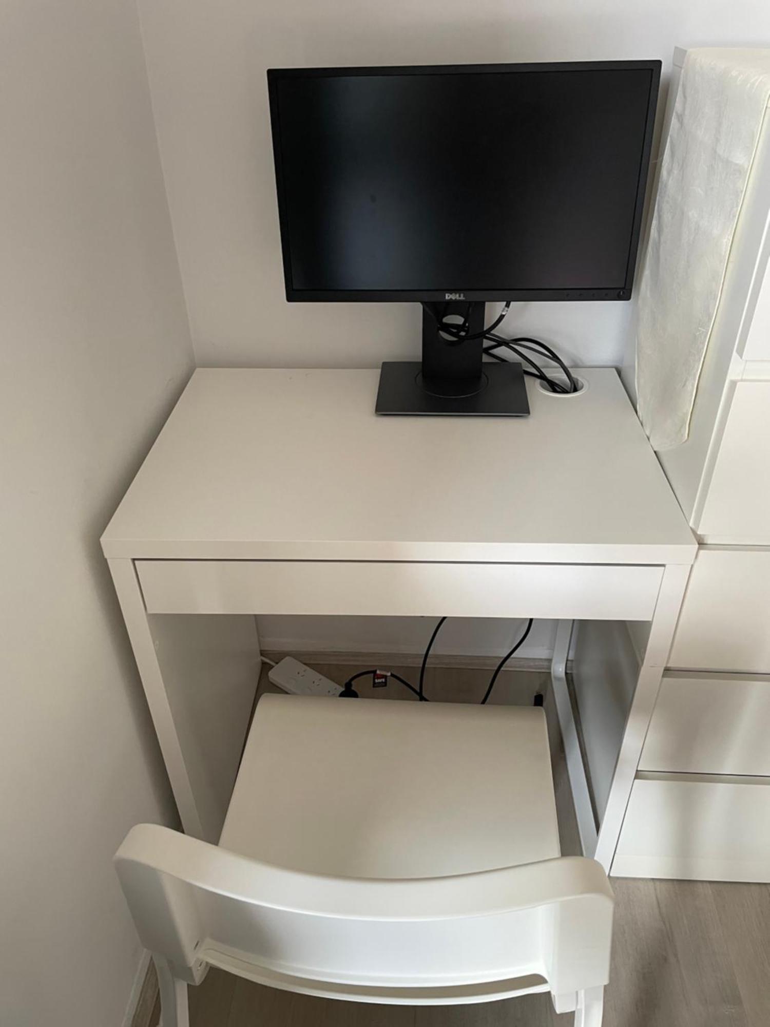 Cosy 2-bedroom In Tree-lined Highgate With Free Parking, Wi-fi, Workspace & Netflix *