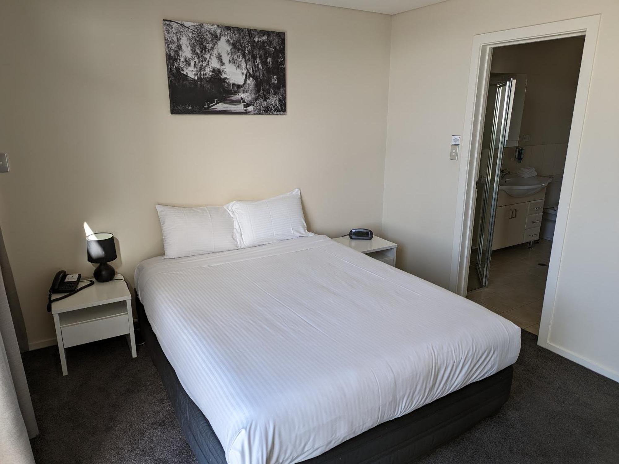 Hotel Mawson Lakes
