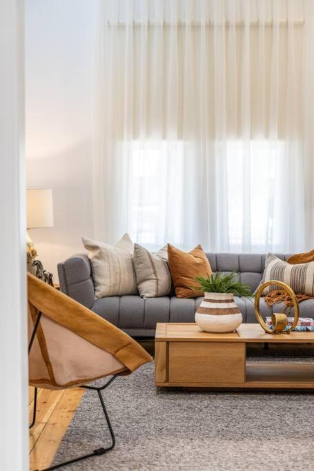 Ambrosia - Designer 3br Wifi Villa