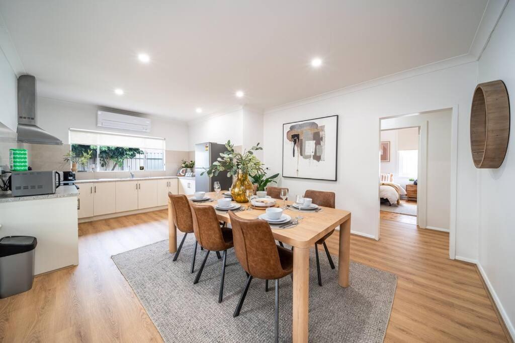 Ambrosia - Designer 3br Wifi Adelaide