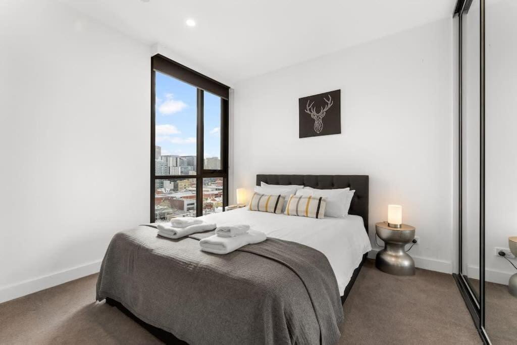 Pure Elegant City Apt -free Parking- Wifi- View