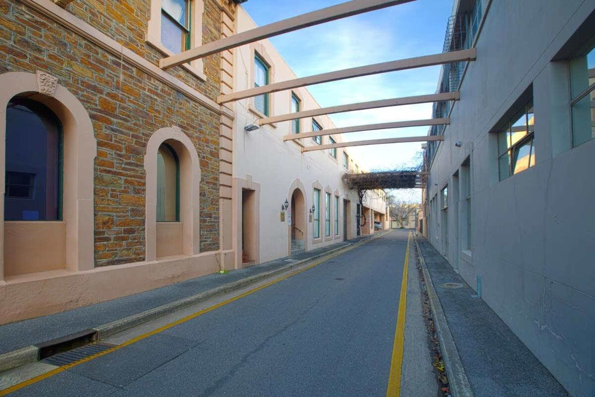 Cbd Premium Location Inn