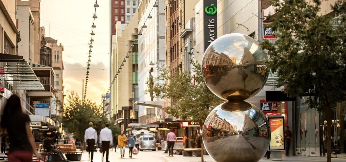 Pure Luxury Modern Heart Of Cbd Car Park Apartment *