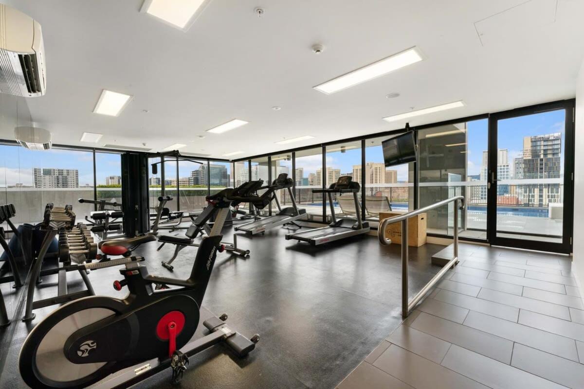 Apartment Pure Elegant City Apt -free Parking- Wifi- View *
