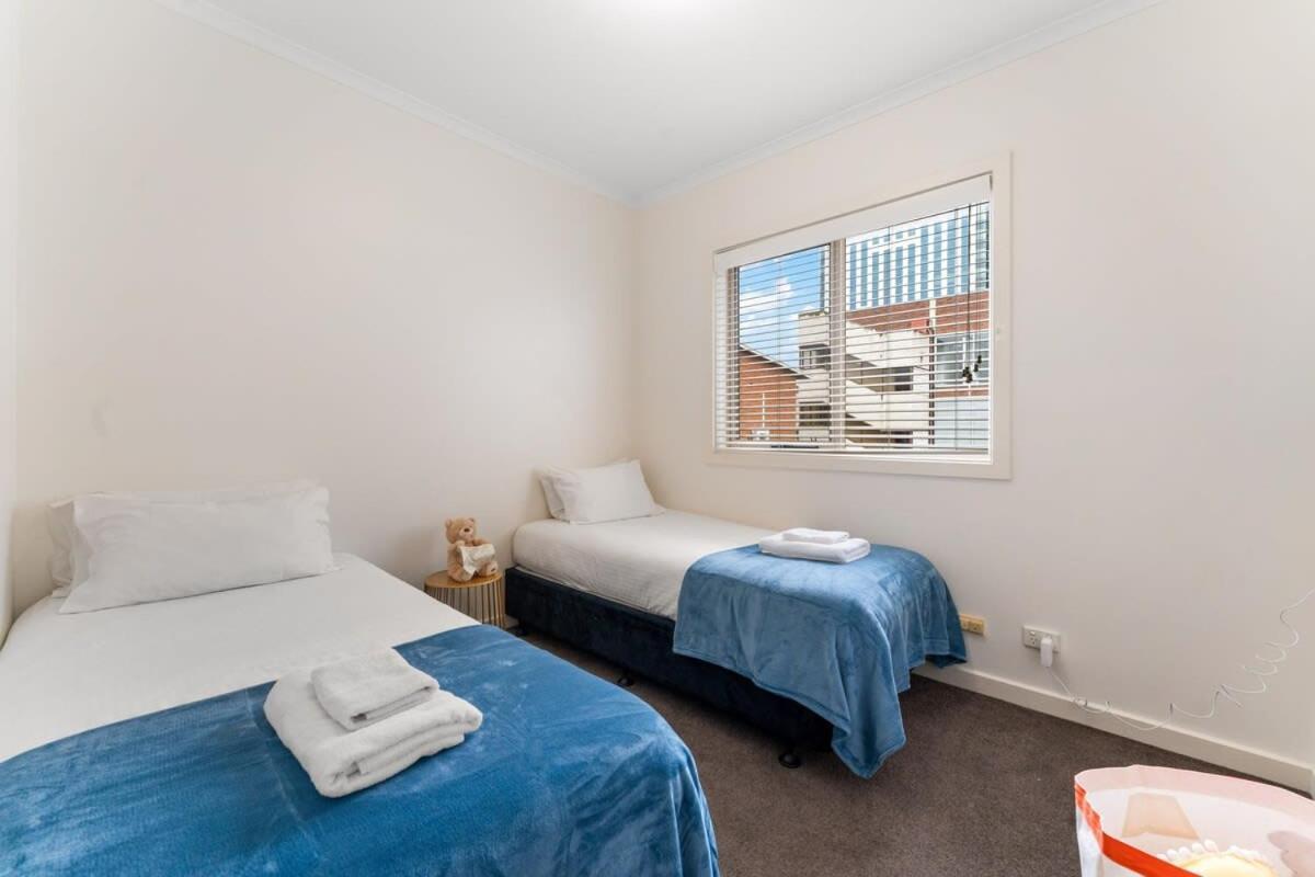 Lego-aerospace Free Parking Cbd Chinatown Holiday home Adelaide
