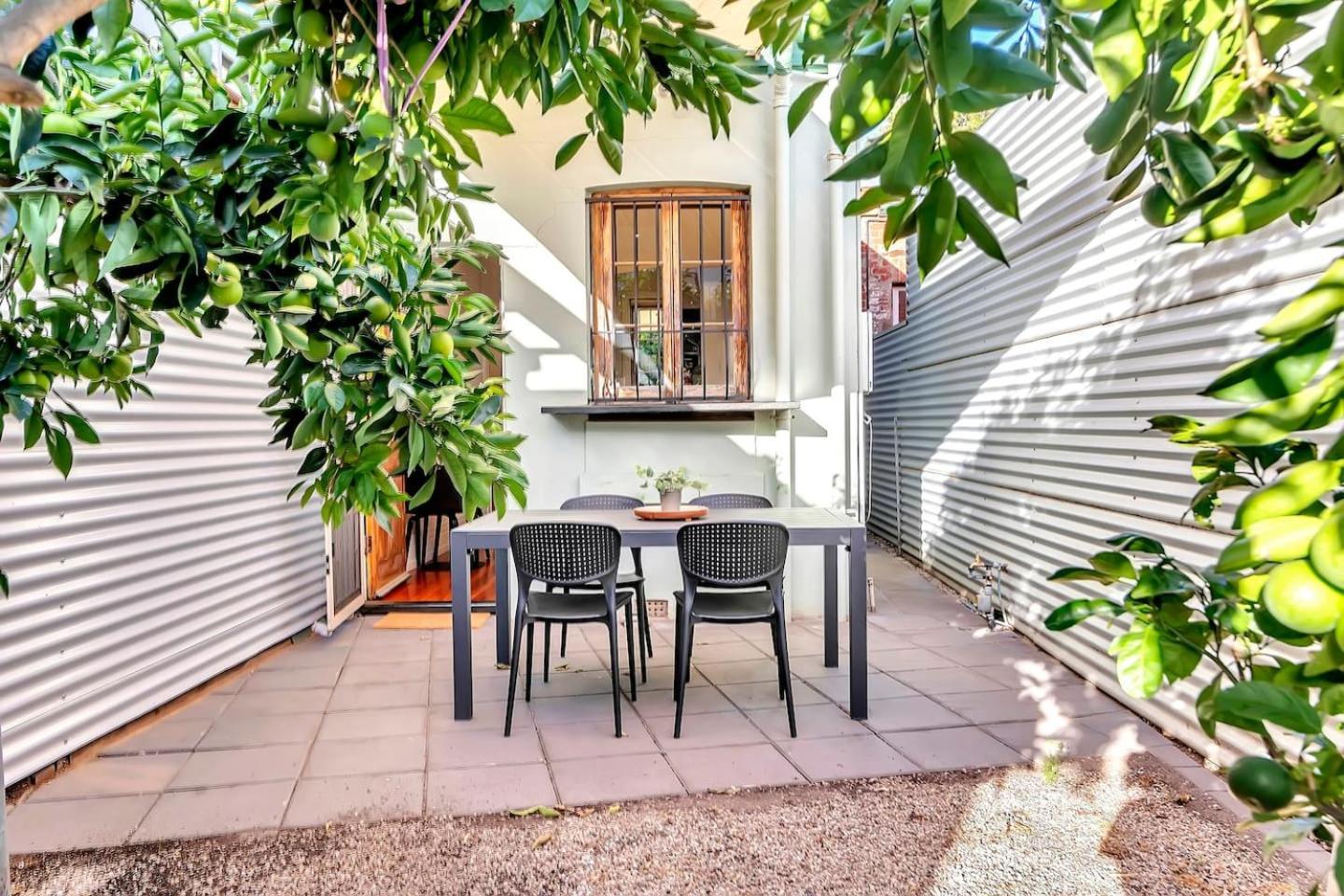 Holiday home 'the Cosy Corner' Classic Haven With Modern Comforts *