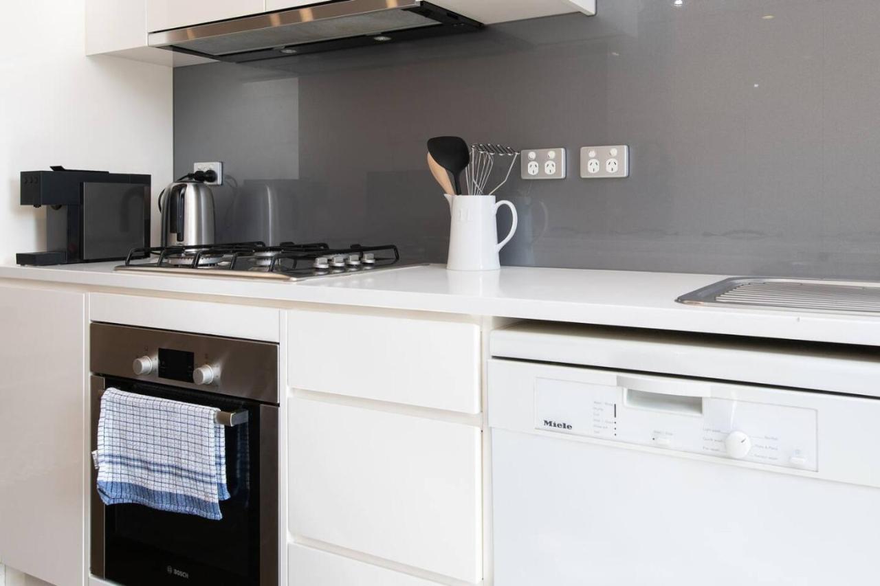 Lovely And Spacious 2-bedroom In Norwood