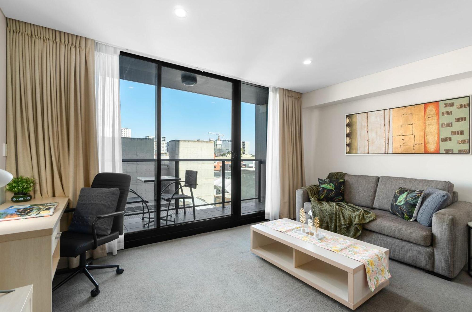 1br Retreat In The Heart Of North Terrace Wifi *
