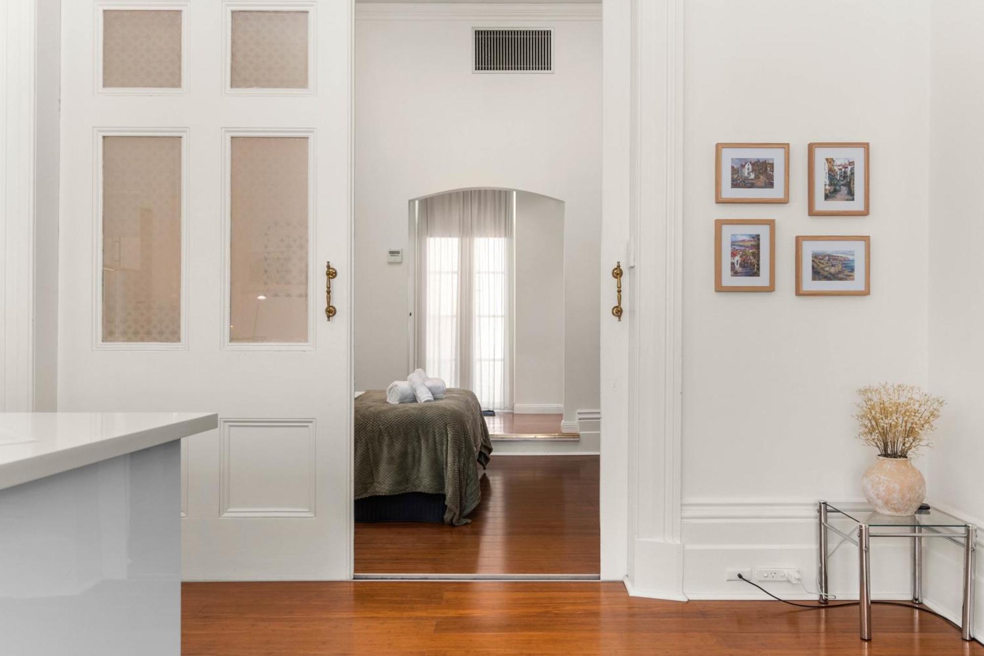 Timeless Cbd Sanctuary - 1br - Heart Of Apartment *
