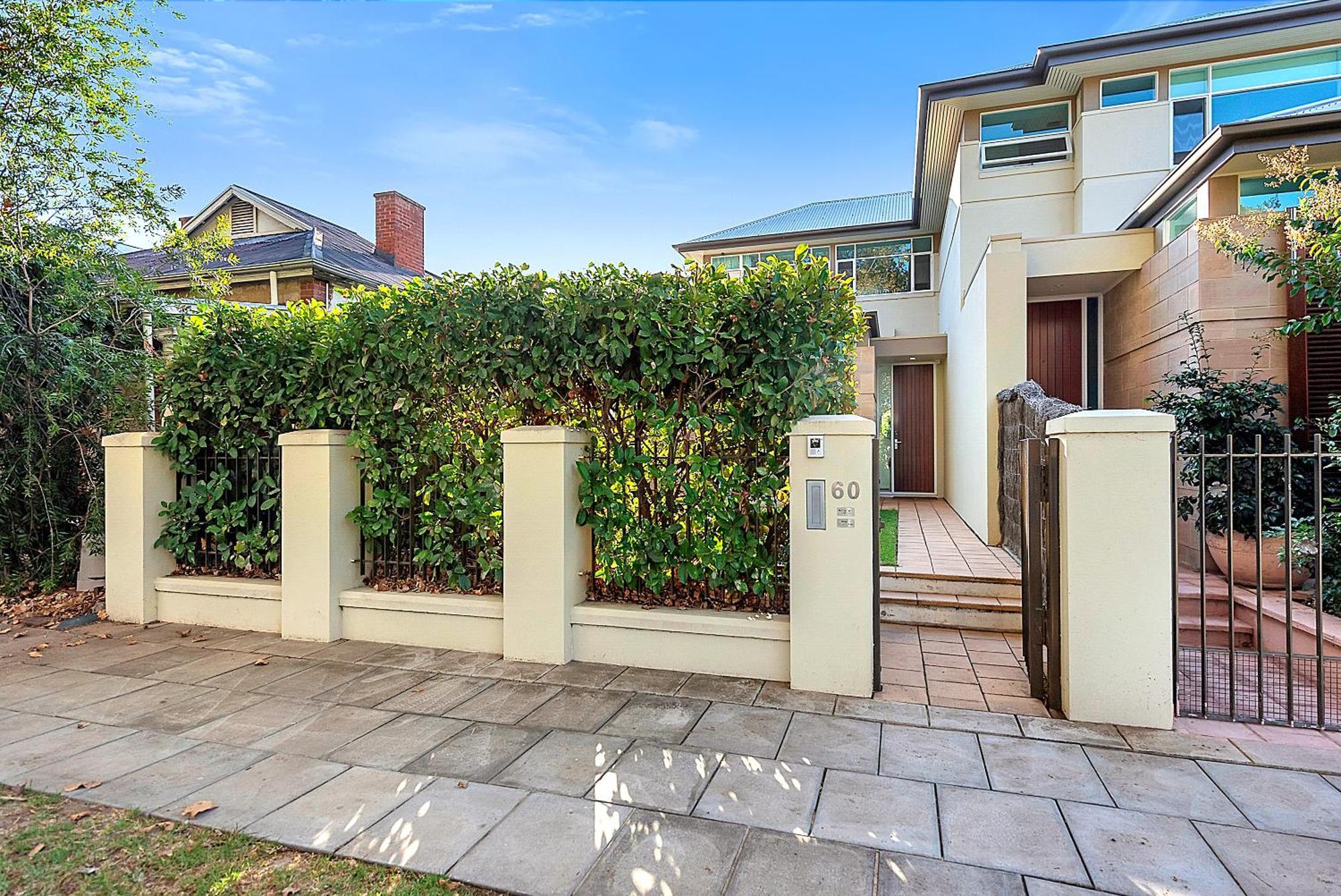 Stylish Home, Family - Walk To Pub,cafes, 1km Cbd! Adelaide