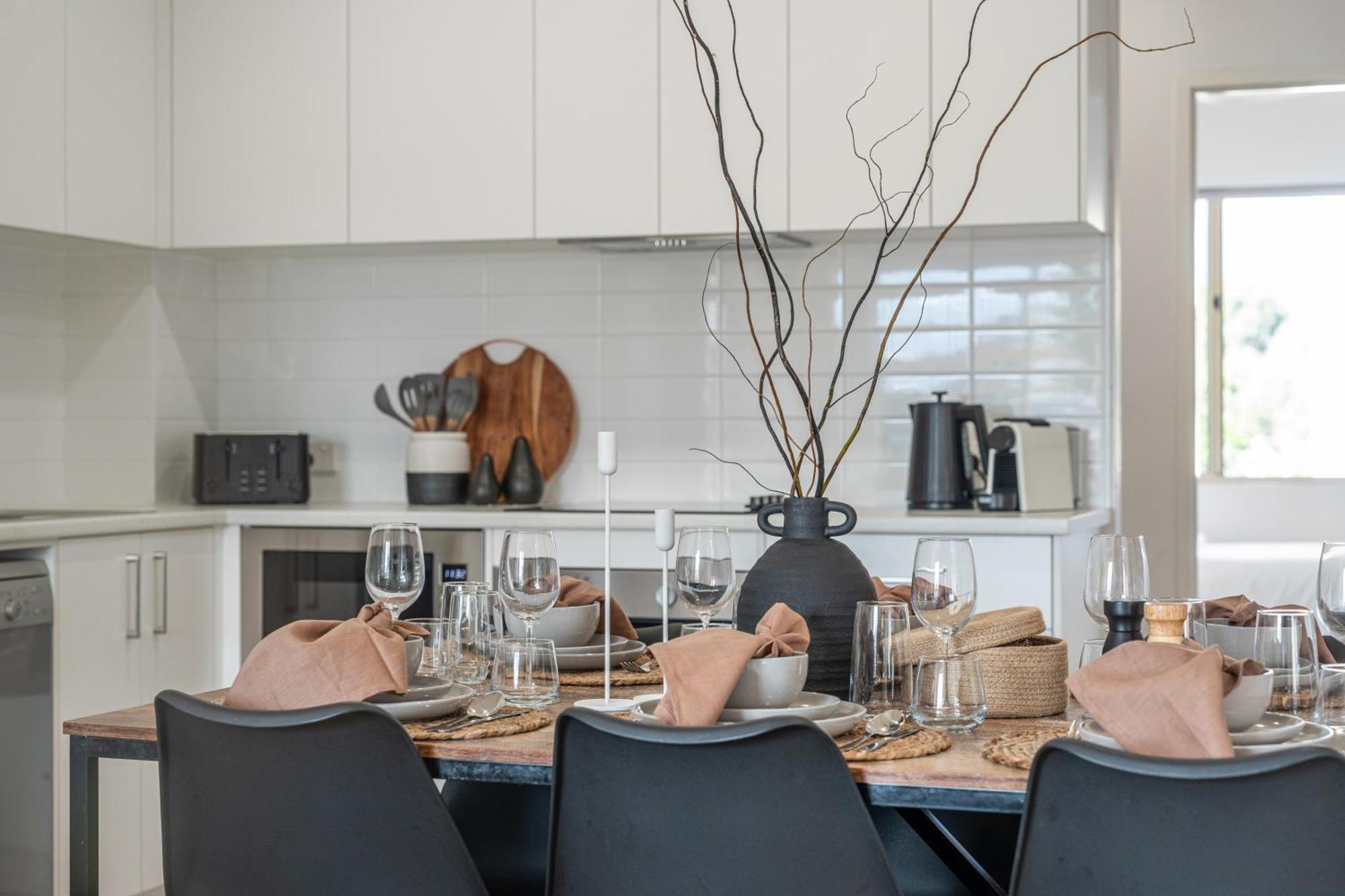 Apartment In The Midst On Melbourne