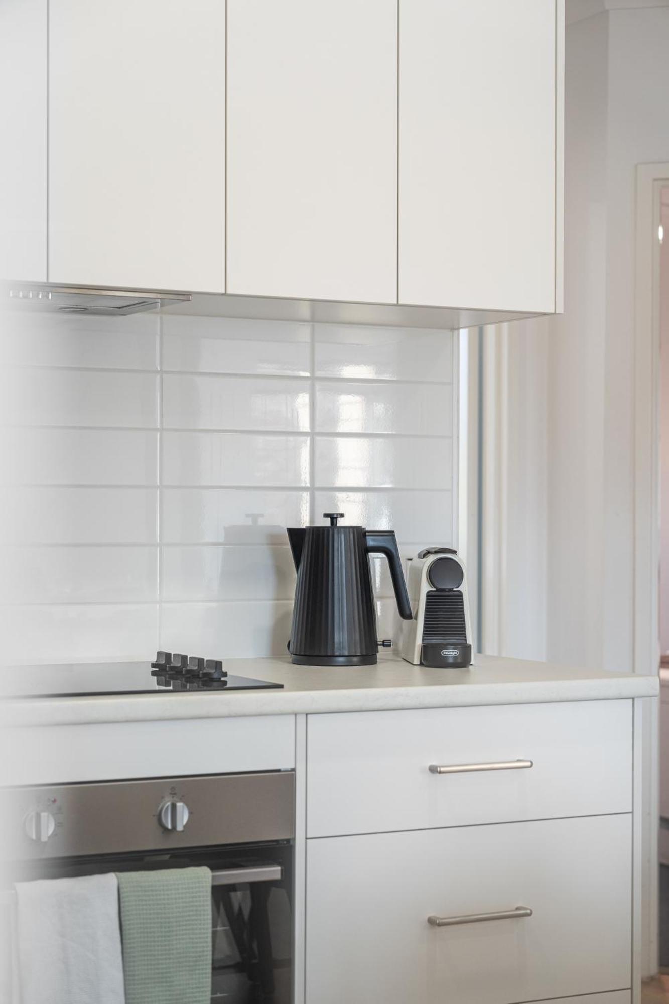 In The Midst On Melbourne Apartment *