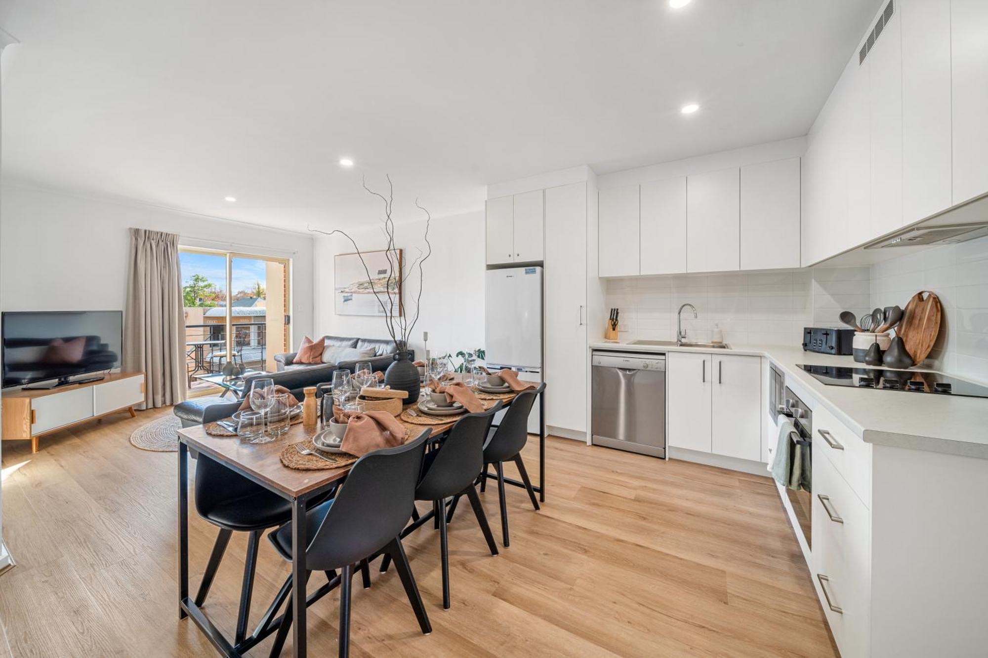 Apartment In The Midst On Melbourne