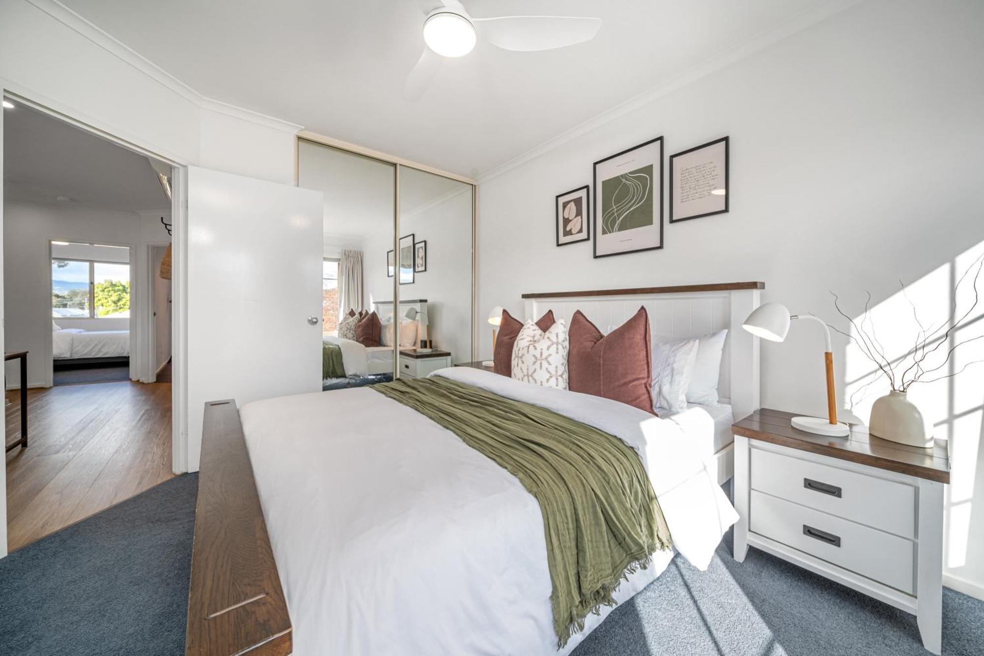 Apartment In The Midst On Melbourne Adelaide