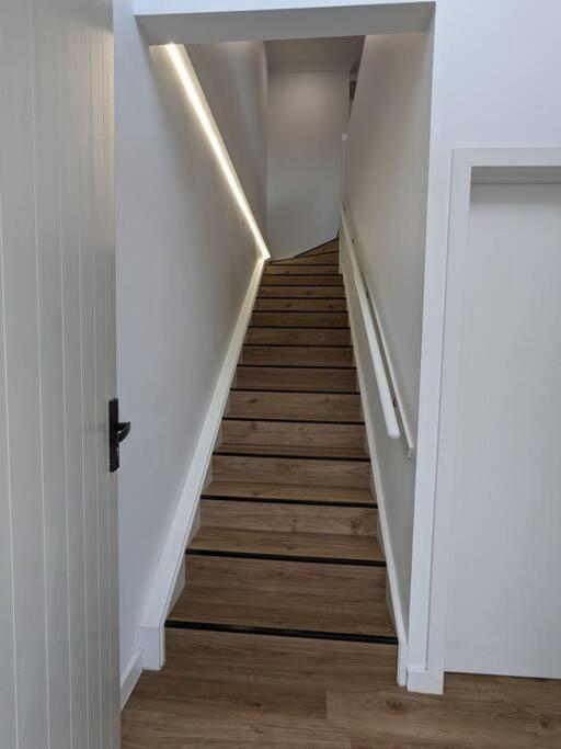 Apartment On Mattingley *