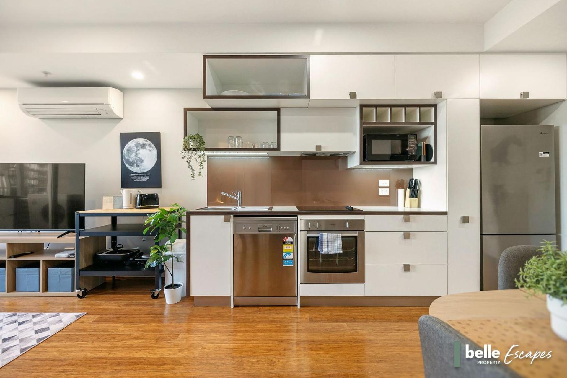 Apartment 2 Bedroom With Car Parking In East Adelaide