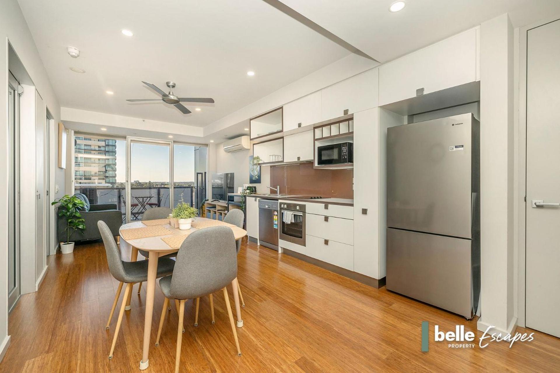 Apartment 2 Bedroom With Car Parking In East *