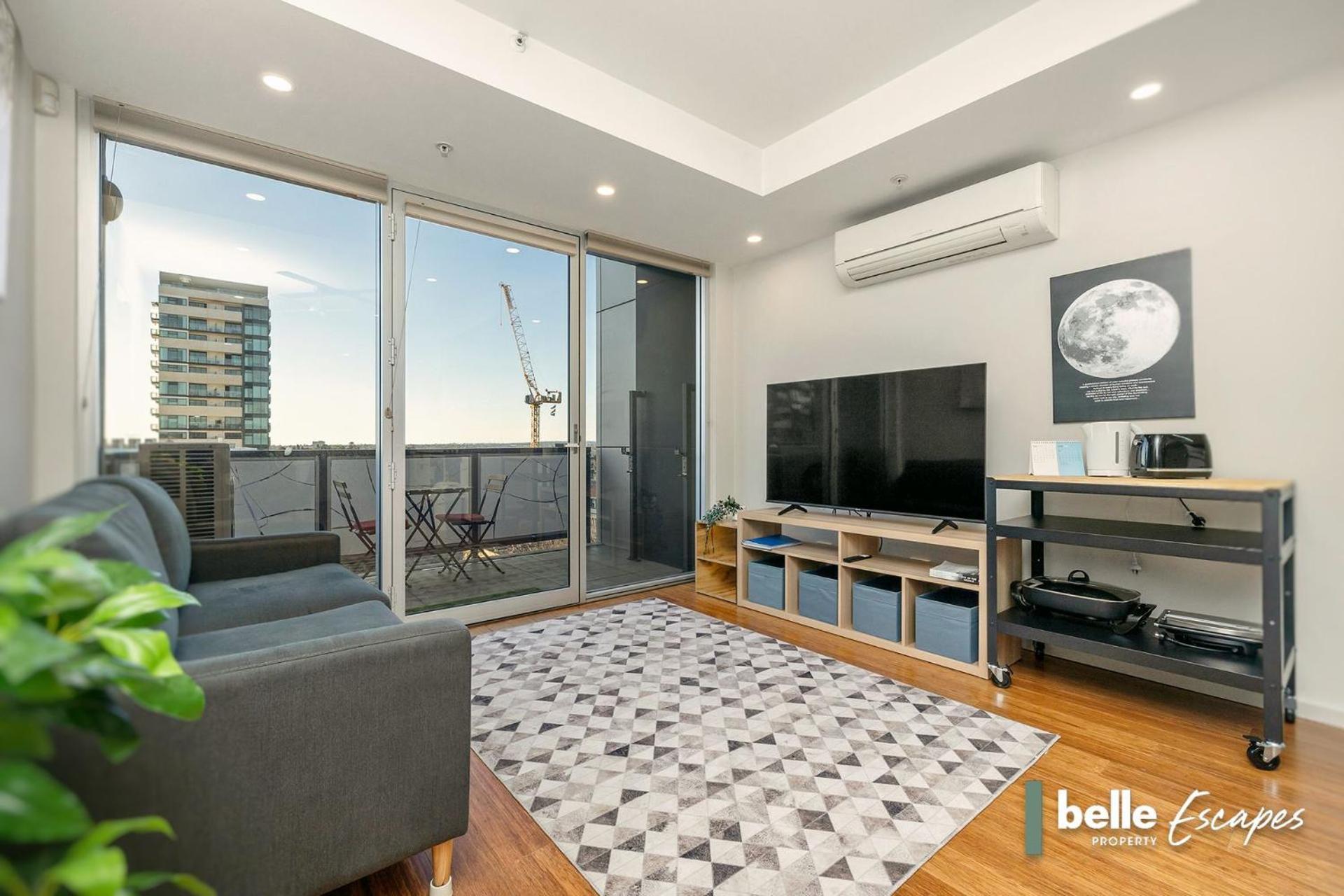 Apartment 2 Bedroom With Car Parking In East Adelaide