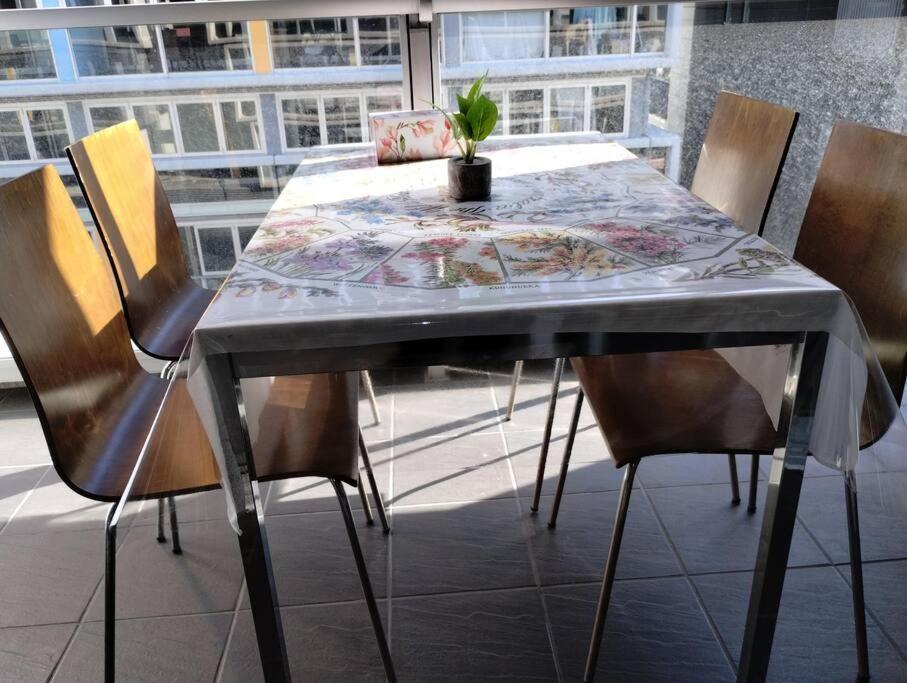 Lovely 1br On Morphett With Pool & Wi-fi Apartment
