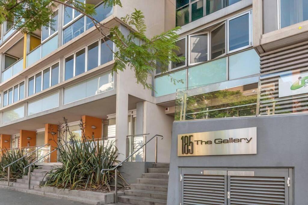 Lovely 1br On Morphett With Pool & Wi-fi Apartment