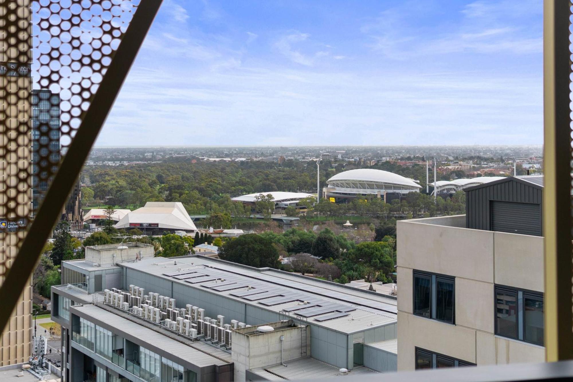 Apartment New Skyline View Luxury Homey Heart Of Adl *